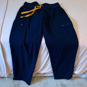 Poppy scrubs bodie pant